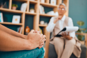 How-to-Find-a-Depression-Therapist-Thats-Right-for-You-5-Key-Tips.jpg